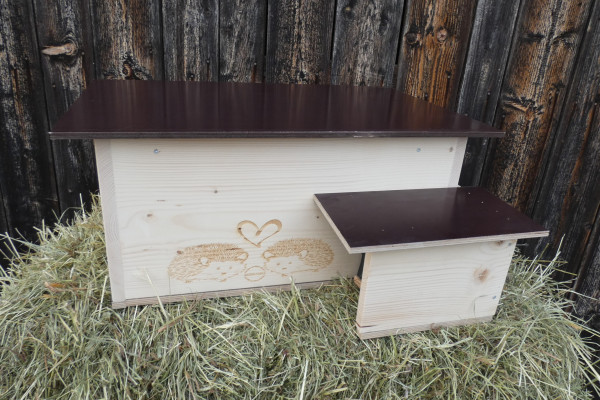 Premium Igelhaus 62cm x 40cm x 29cm mit Tunnel aussen